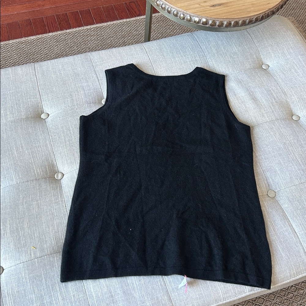 Manitos Classic Black Cashmere Knit Sweater Tank 
Size Large - Picture 7 of 8